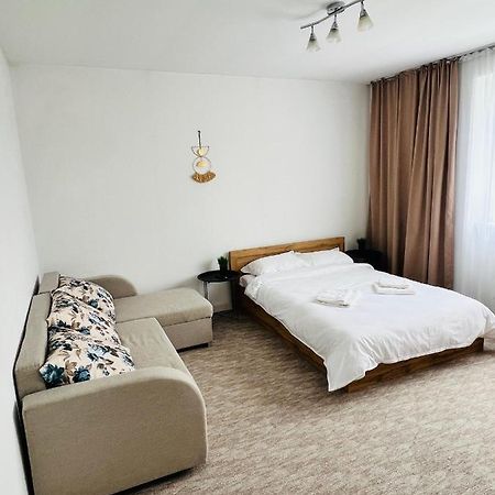 Ferienwohnung White One Petroşani Exterior foto